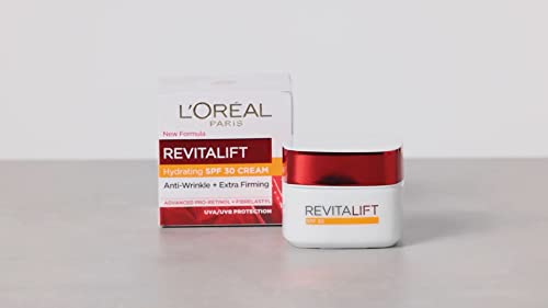 L'Oreal Paris Revitalift Day Cream, Anti-Wrinkle Moisturiser, Day Cream SPF 30, 50 ml (Pack of 1)